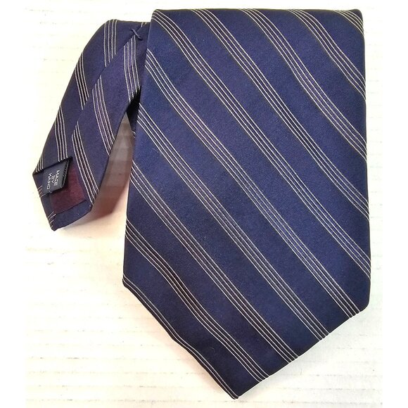 Polo By Ralph Lauren Navy Blue Striped Repp Silk Tie Made For Neiman Marcus USA - Picture 1 of 7